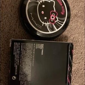 MAC Hello Kitty Beauty Powder
